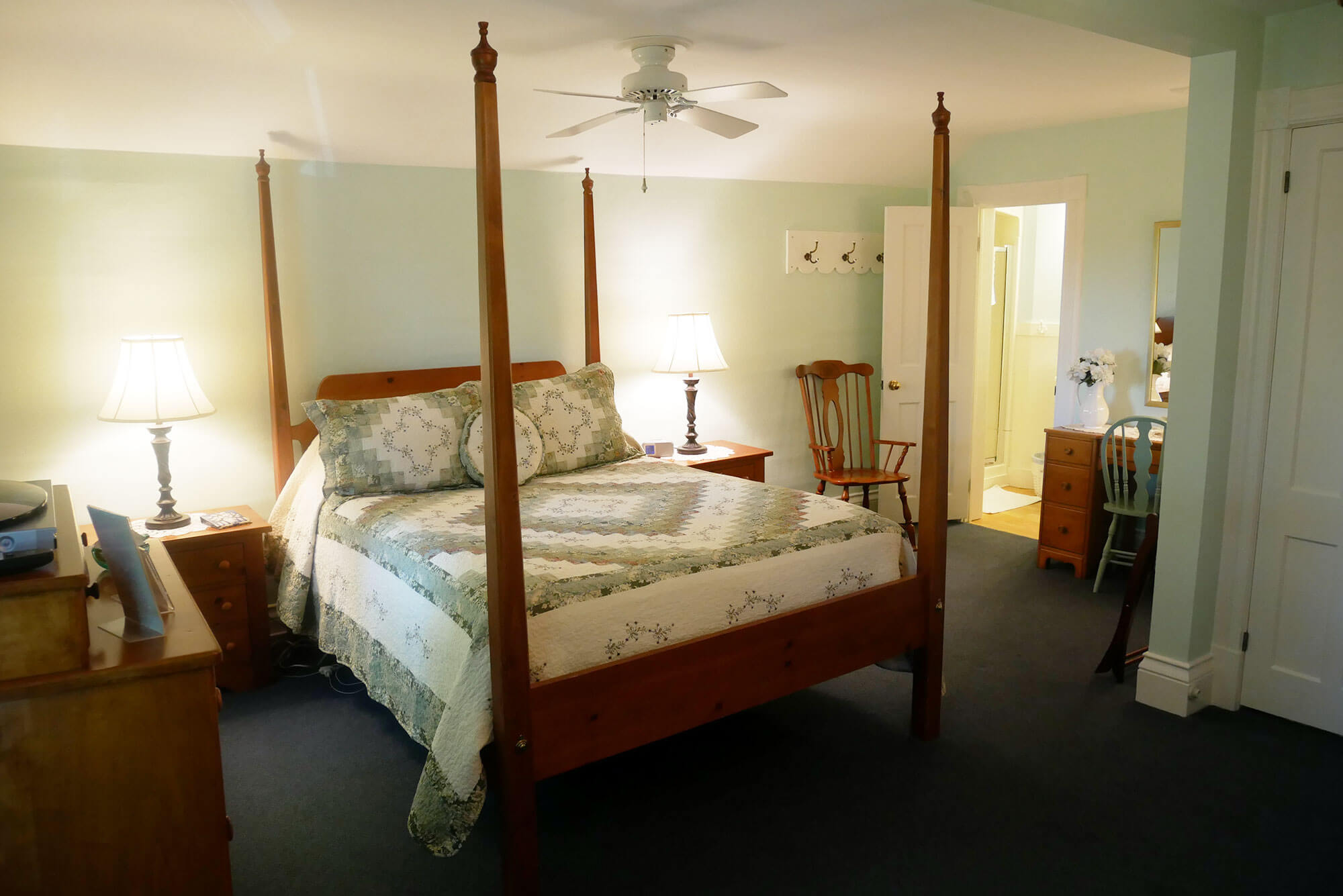Nantucket Room photo 1